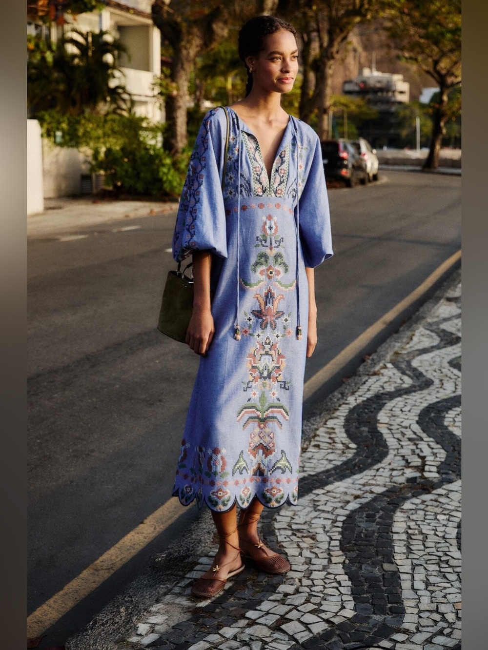 FARM RIO Blue Garden Tapestry Embroidered Long Sleeve Midi Dress